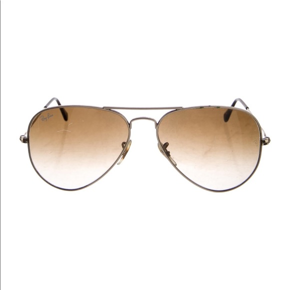 RAY-BAN AVIATOR TINTED SUNGLASSES